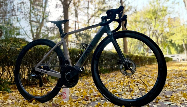 JAVA-JINAKUN | 快來(lái)猜猜我們的戰(zhàn)績(jī)?nèi)绾危? />
                        </div>
                        <div   id=